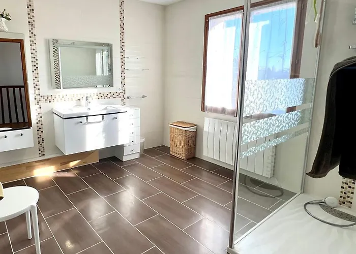 Апартаменты Maison De - Proche Chu